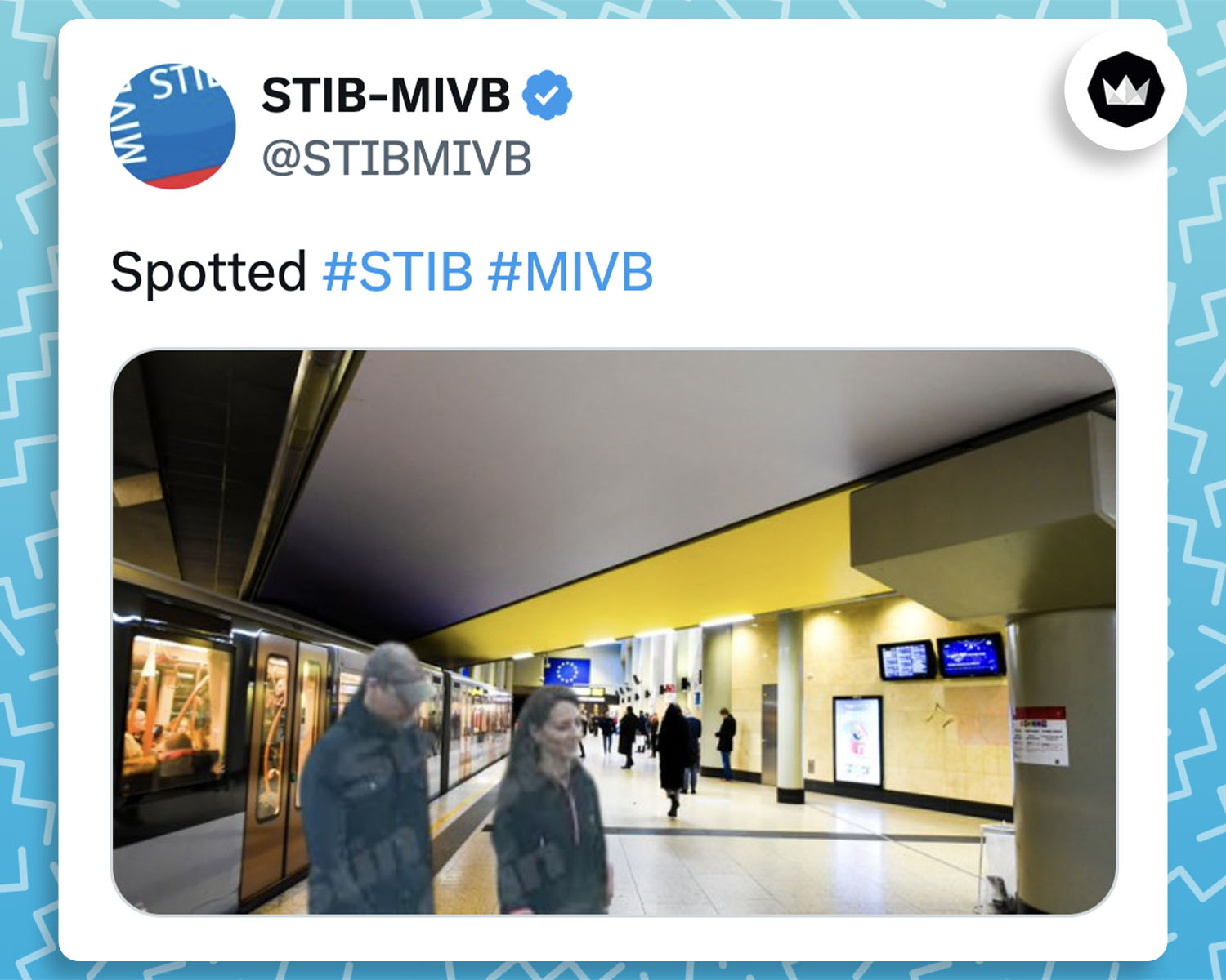 @STIBMIVB :
"Spotted #STIB #MIVB"
Avec un photomontage de Kate Middleton et du Prince William dans le métro de Bruxelles.