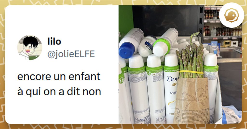 Photo d'asperges laissées dans le rayon des déodorants. Tweet liseré de jaune de @jolieELFE disant "encore un enfant a qui on a dit non"